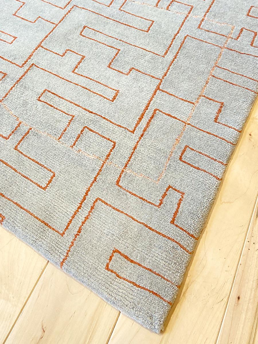 tan detail