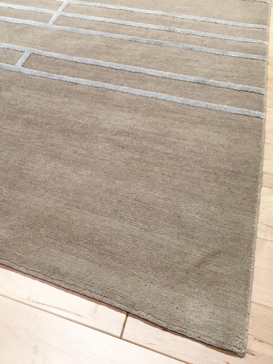 antique beige detail