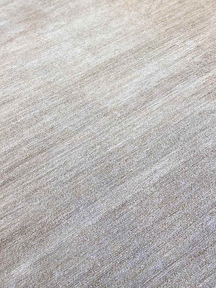 nutmeg detail
