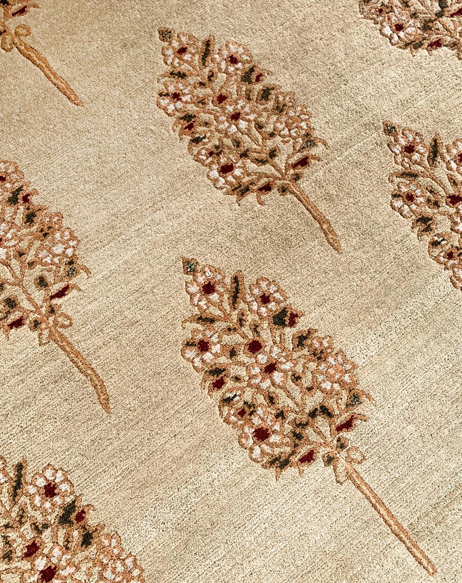 beige fleece detail